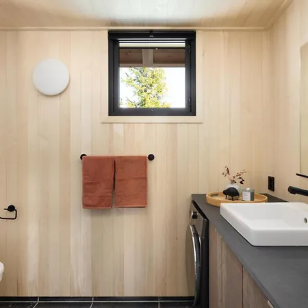 Guest house Bjorka - Baerekraftig - Dyrevennlig - 60 Min Osl 4*